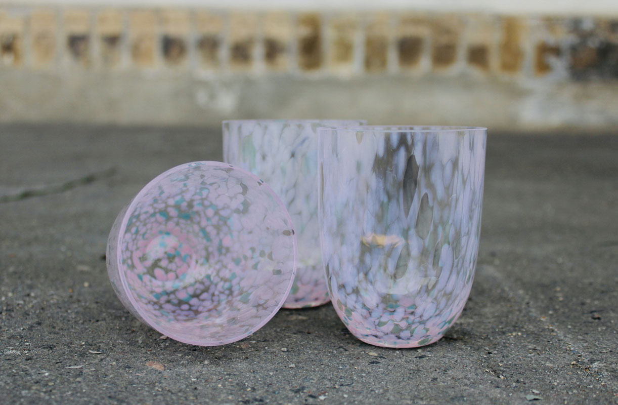 Trinkglas Confetti Tumbler Rosa Türkis von Anna von Lip Trinkglas Confetti Tumbler Rosa Türkis von Anna von Lip