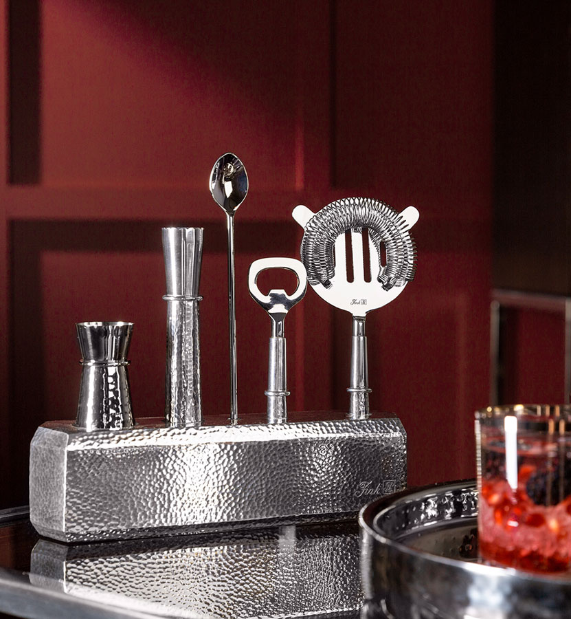 Kitchen Stars 8er Set Edelstahl Soßentöpfe, 70ml, Gehämmert, Gewürzschalen, Auflaufförmchen Kitchen Stars 8er Set Edelstahl Soßentöpfe, 70ml, Gehämmert, Gewürzschalen, Auflaufförmchen